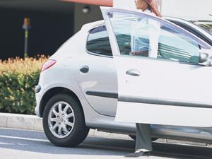 一宮市の軽自動車専門のショップ